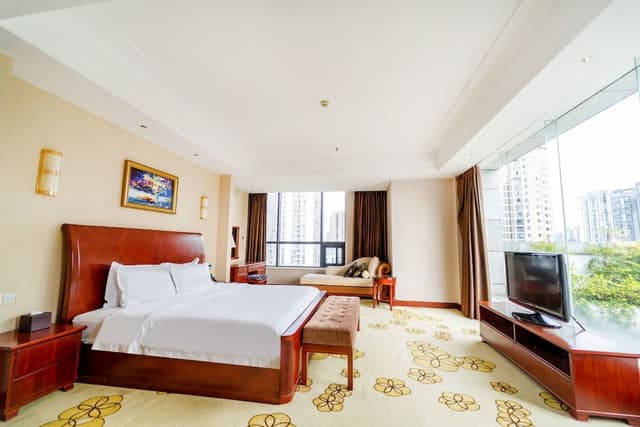 Executive Suite, 1 King Bed, Non Smoking