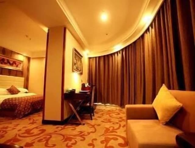 Business Room, 1 King Bed, Smoking
