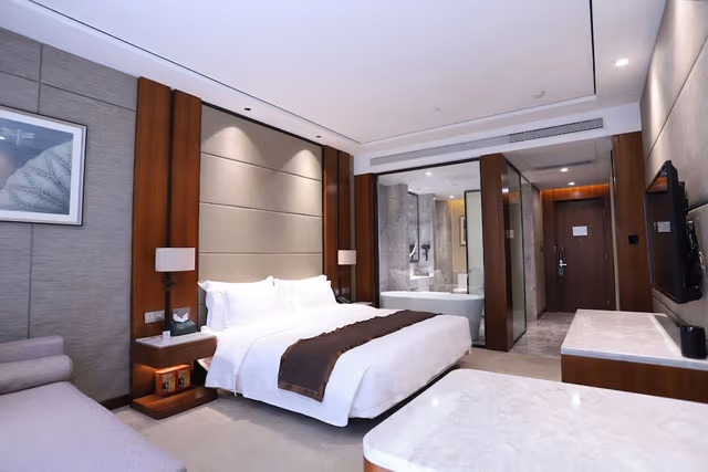 Executive Room, 1 King Bed, Bathtub