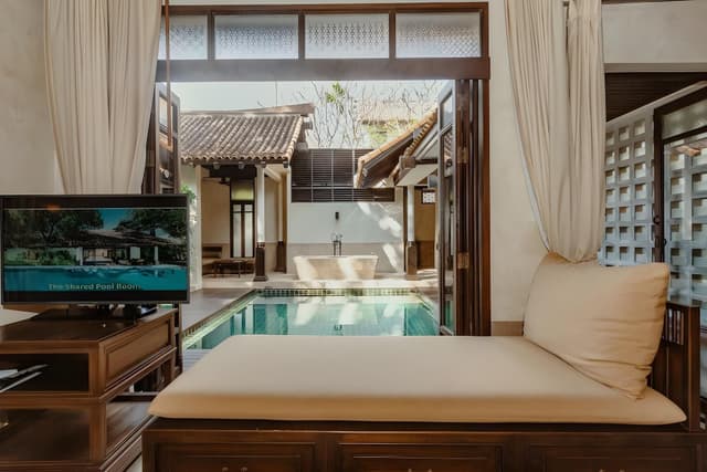 Pavilion Pool Villa King