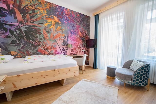 Comfort Single Room, Private Bathroom (Einzelzimmer mit Balkon)