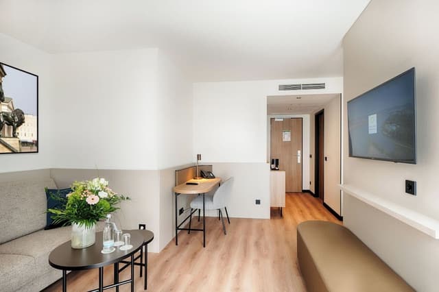 Junior Suite, Multiple Beds