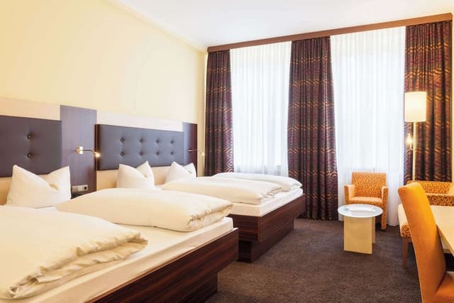 Standard Room, 1 Double Bed (Converts to 2 Twin Beds)