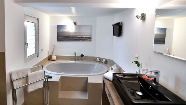 Superior Double Room, Accessible, Private Bathroom