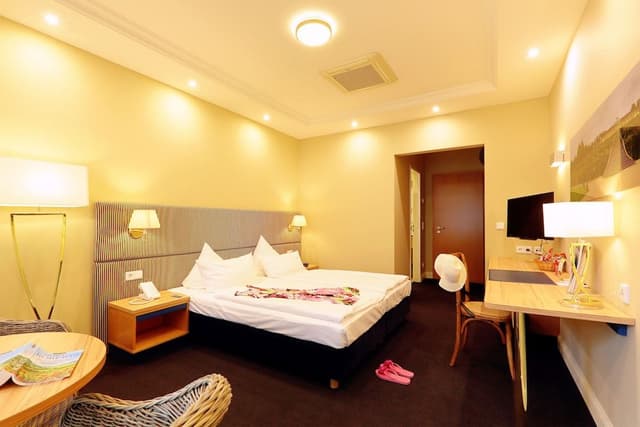 Standard Room, Lake View