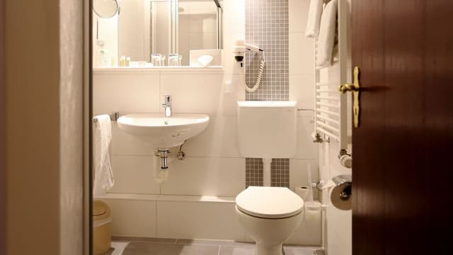 Standard Single Room