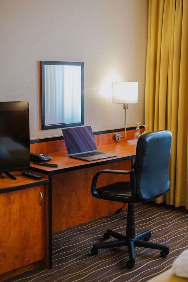 Comfort Room, 1 King Bed