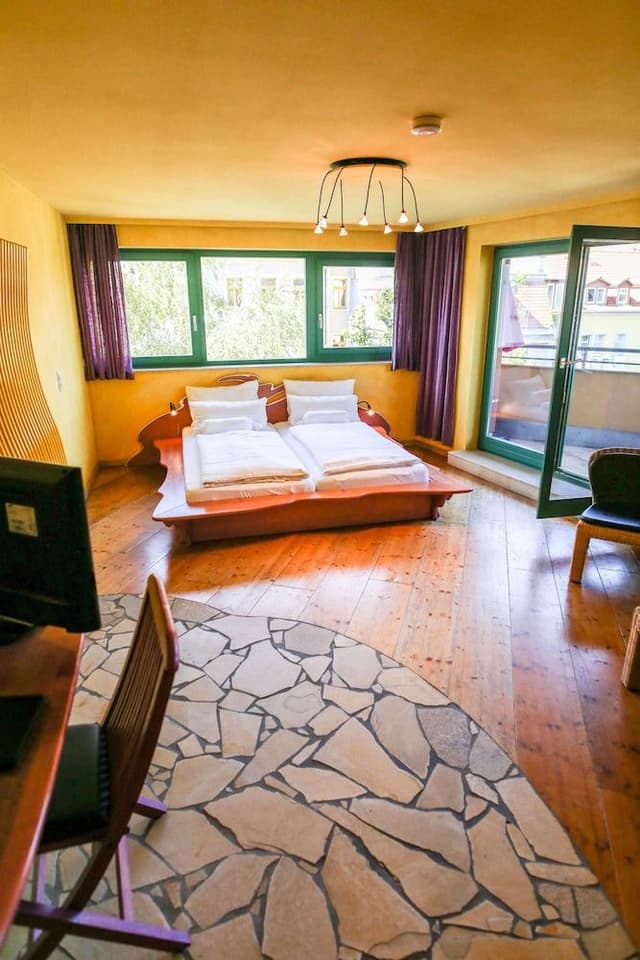 Double Room, Balcony