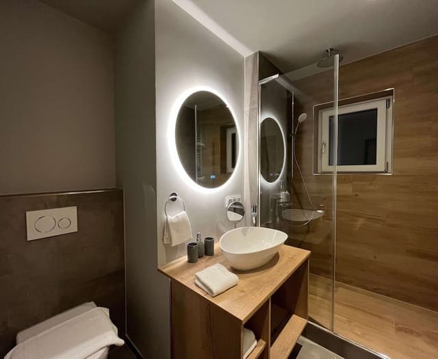 Condo, 1 Bedroom, Non Smoking, Balcony