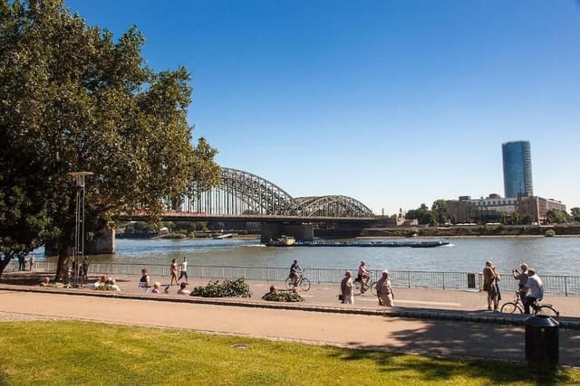 City Double Room, 1 Queen Bed, River View