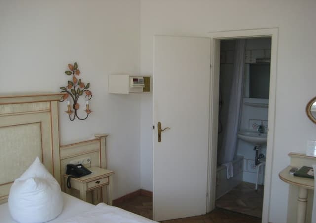 Comfort Double or Twin Room