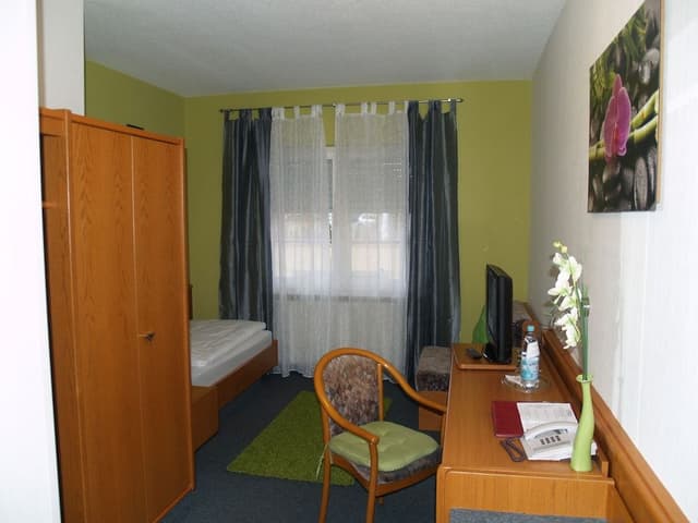 Single Room