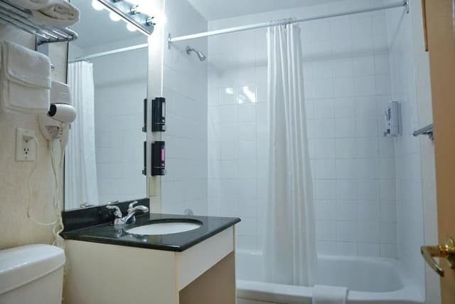 Standard Room, 1 King Bed, Non Smoking, Balcony
