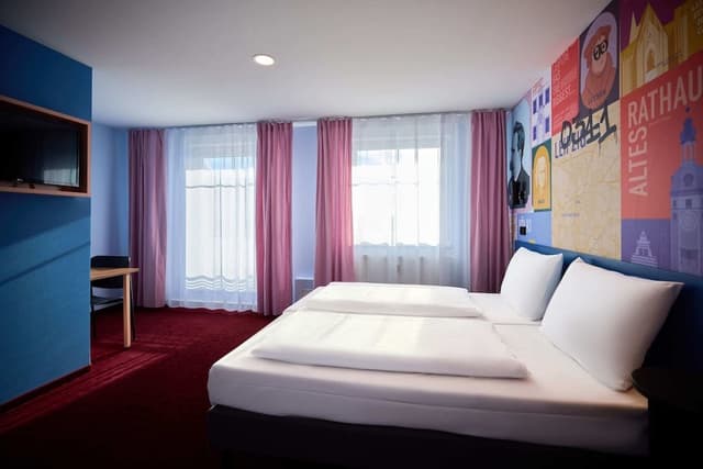 Basic Double Room, 2 Twin Beds
