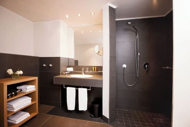 Grand Suite, 2 Bedrooms, Balcony, Garden Area