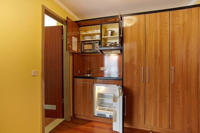 Apartment (3)