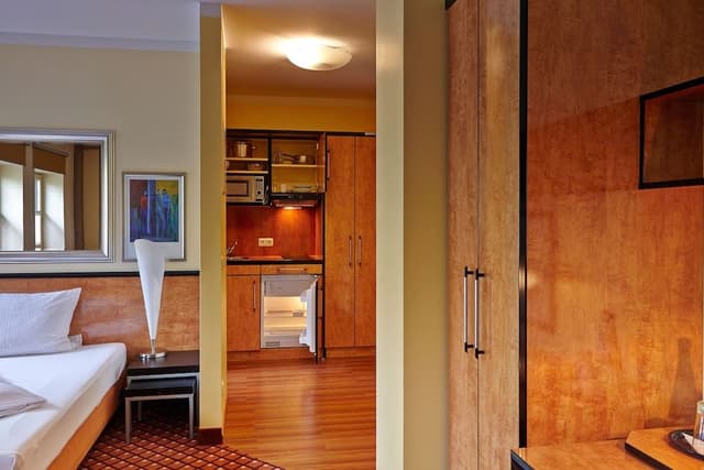 Apartment (3)