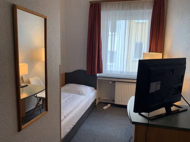 Standard Single Room
