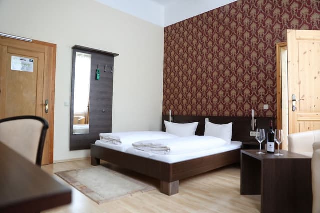 Classic Double Room