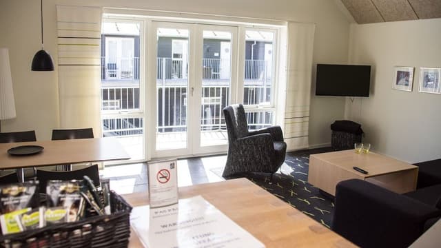 Apartment towards the Courtyard/ Ground Floor - 1 Bed Room - Kitchen
