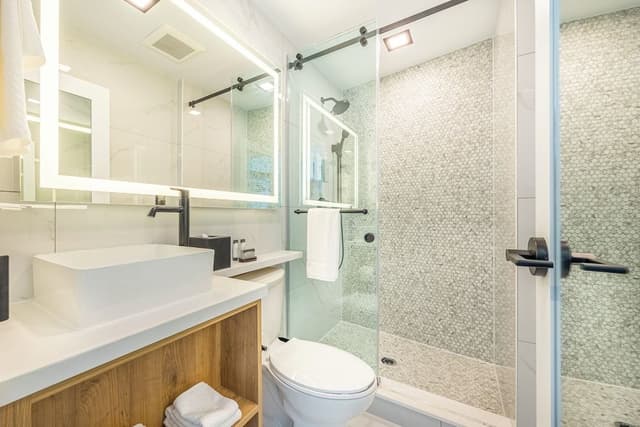 Full Fallsview Room