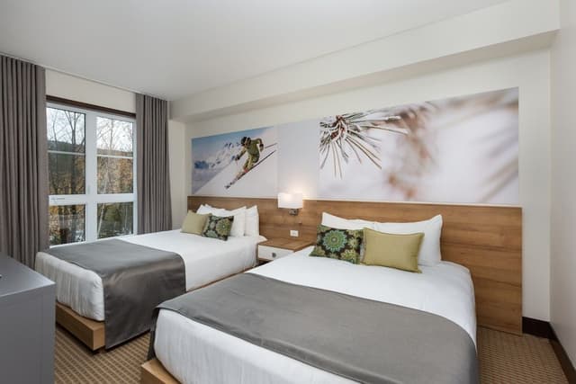 One bedroom Condominium, 2 queens beds