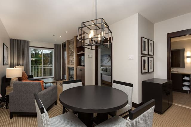 One bedroom Condominium, 2 queens beds