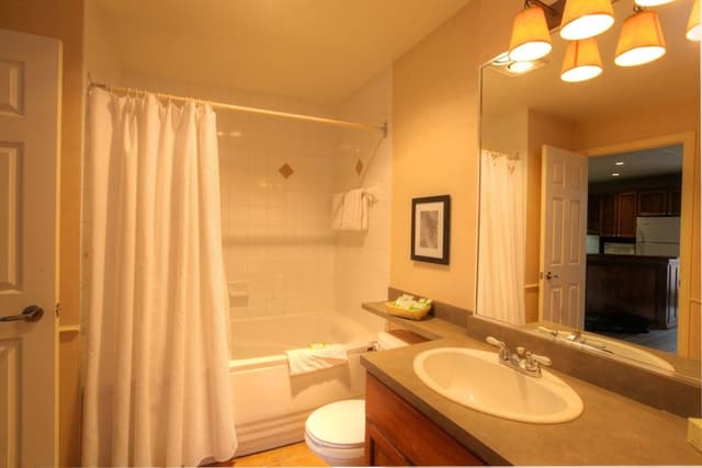 Condo, 1 Bedroom