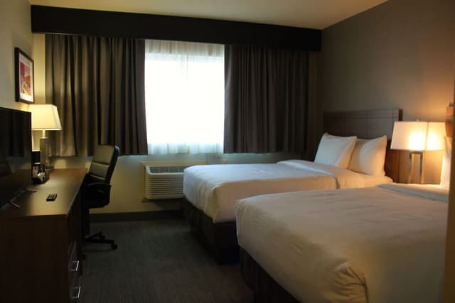 Quadruple Room, 2 Queen Beds