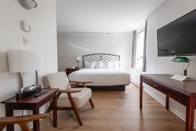 Superior Room, 1 King Bed