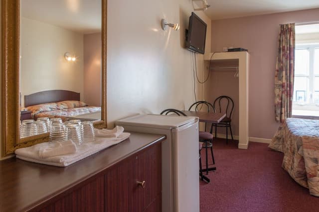 Standard Room, 2 Double Beds