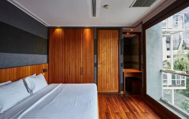 Triple Room