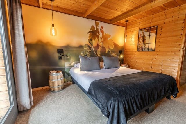 Room River View