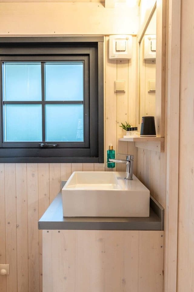 Comfort Cabin