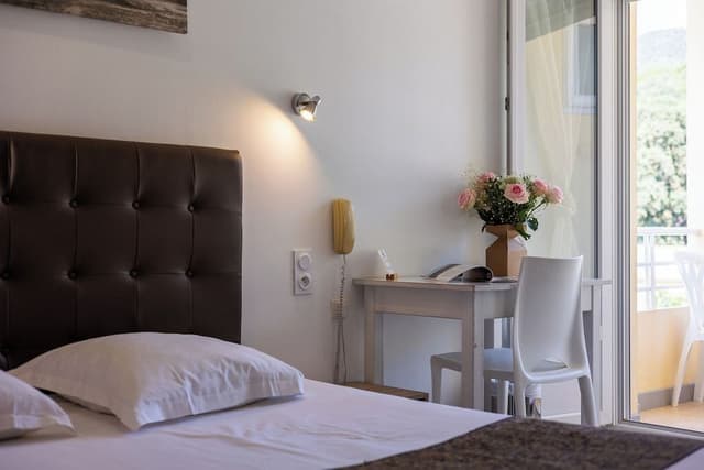 Double Room, Hill View