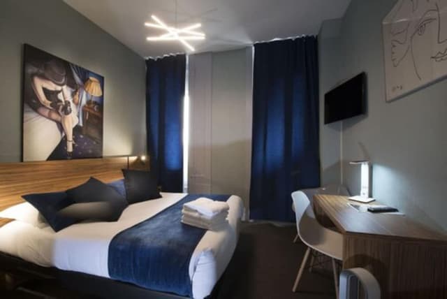 Club Double Room, 1 Queen Bed