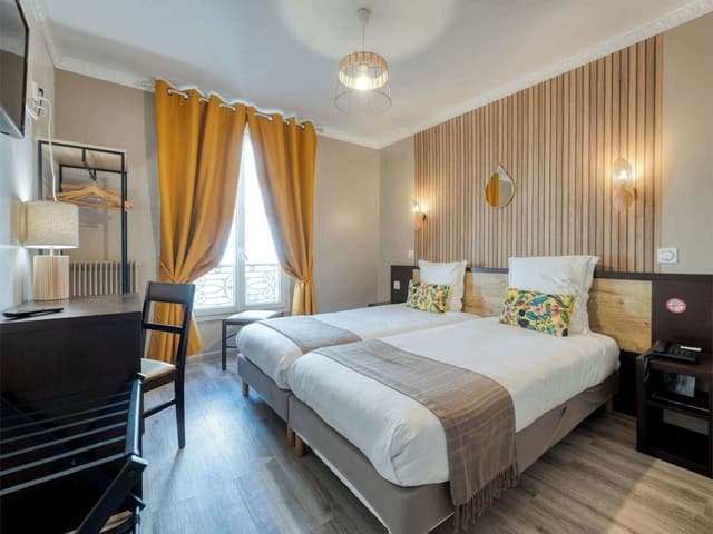 Standard Twin Room