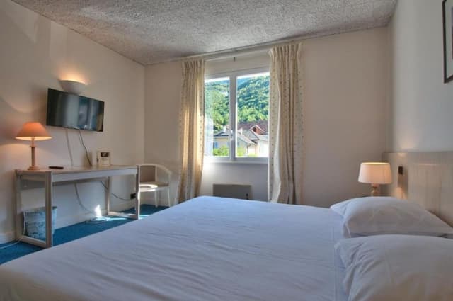 Double or Twin Room, Mountain Side