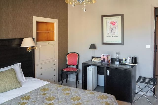 Chambre Supérieure Triple avec Balcon