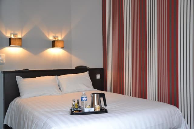 Small double room