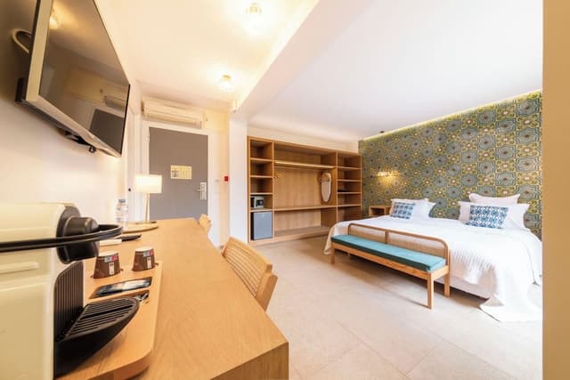 Deluxe Double Room, 1 Queen Bed, Terrace