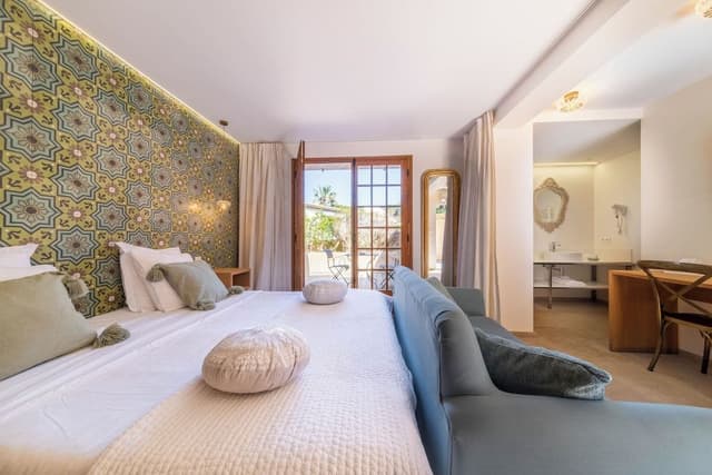 Deluxe Double Room, 1 Queen Bed, Terrace