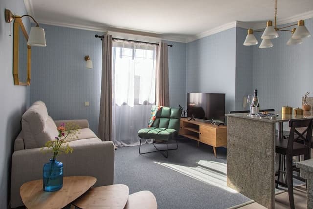 Studio, 1 Queen Bed with Sofa bed, Kitchen, Courtyard View