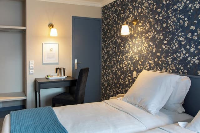 Double or Twin Room, Private Bathroom