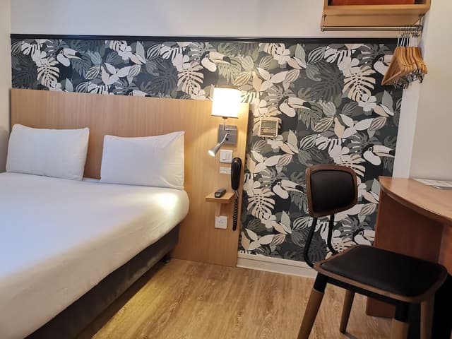 Ground Floor Small Room (Air Conditioning)
