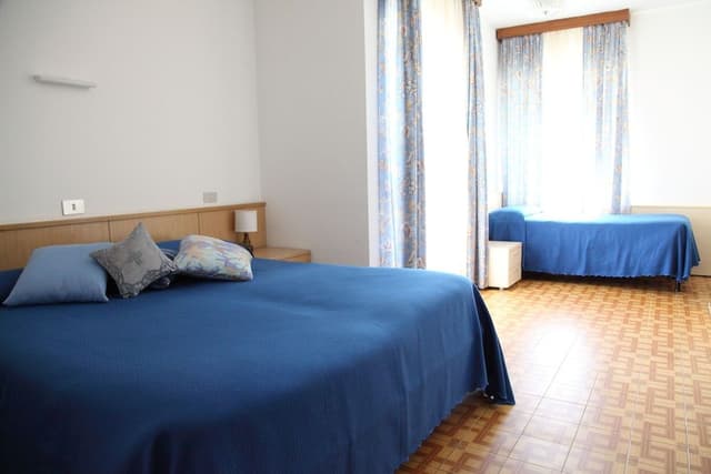 Triple Room, Mountain View