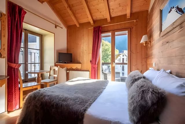 Classic Double Room