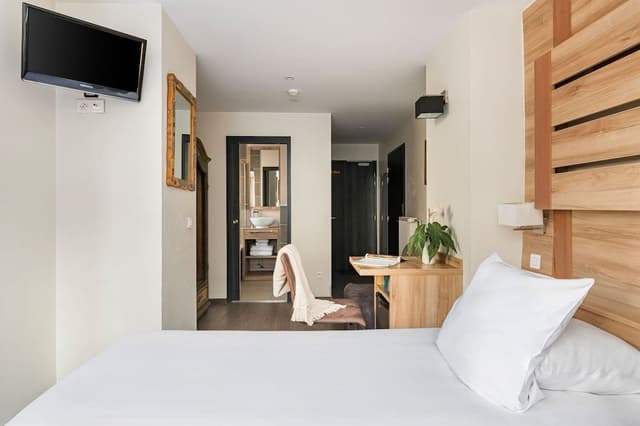 Classic Twin Room