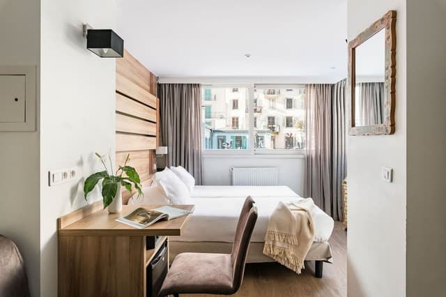 Classic Twin Room