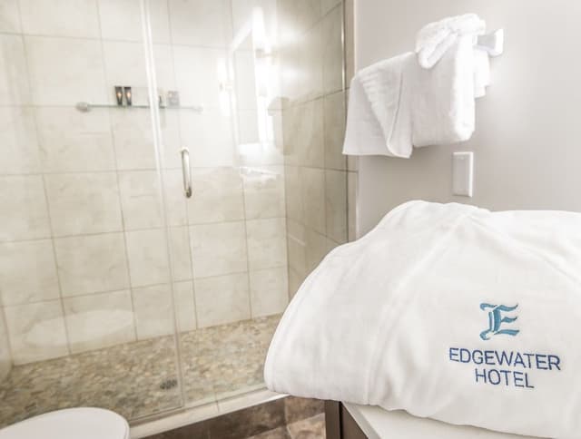 Deluxe Room, 1 King Bed